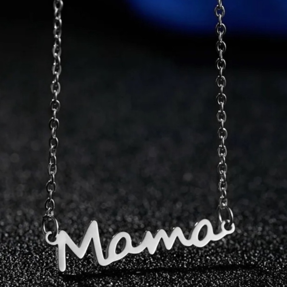 🆕 | “Mama” Necklace | NWT
